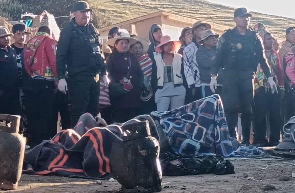 Tragedia en Potosí: Cinco menores mueren tras incendio de un bus escolar 