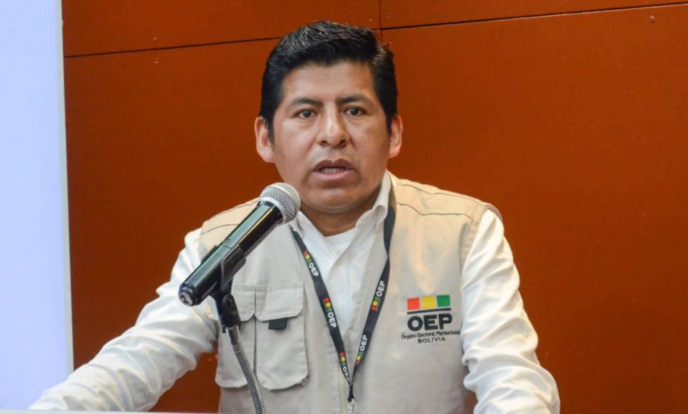 Vocal pide a Israel Huaytari retirar recurso ante el TCP