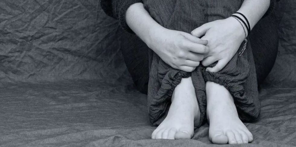 Acusan a portero de escuela por violar a un niño en Tarija
