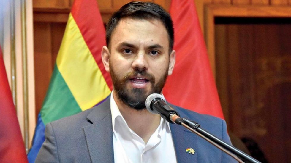 Del Castillo dice tener testimonios de más víctimas de Evo