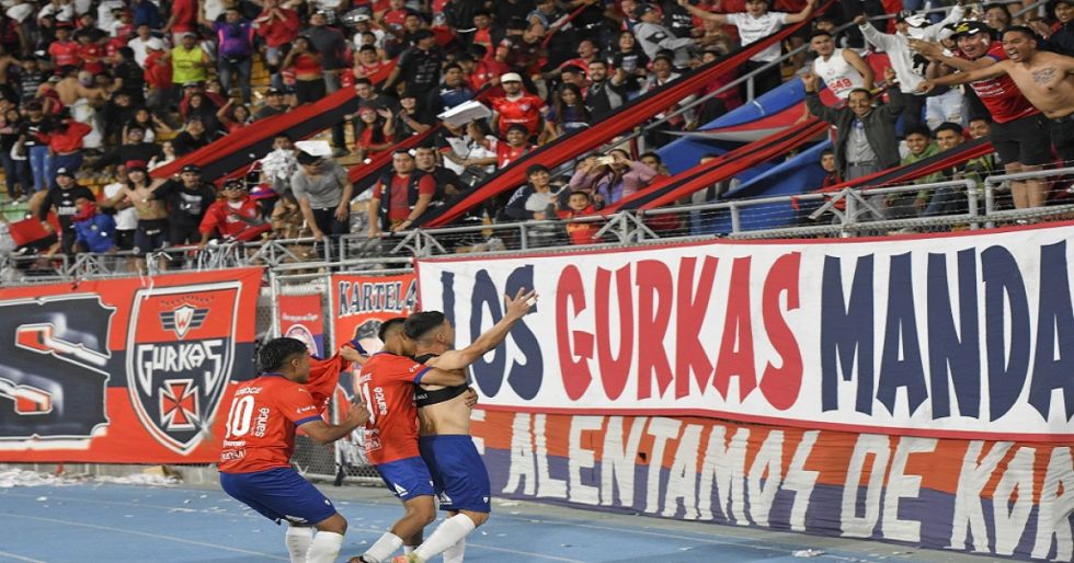 Wilstermann remonta con  carácter un partido difícil 