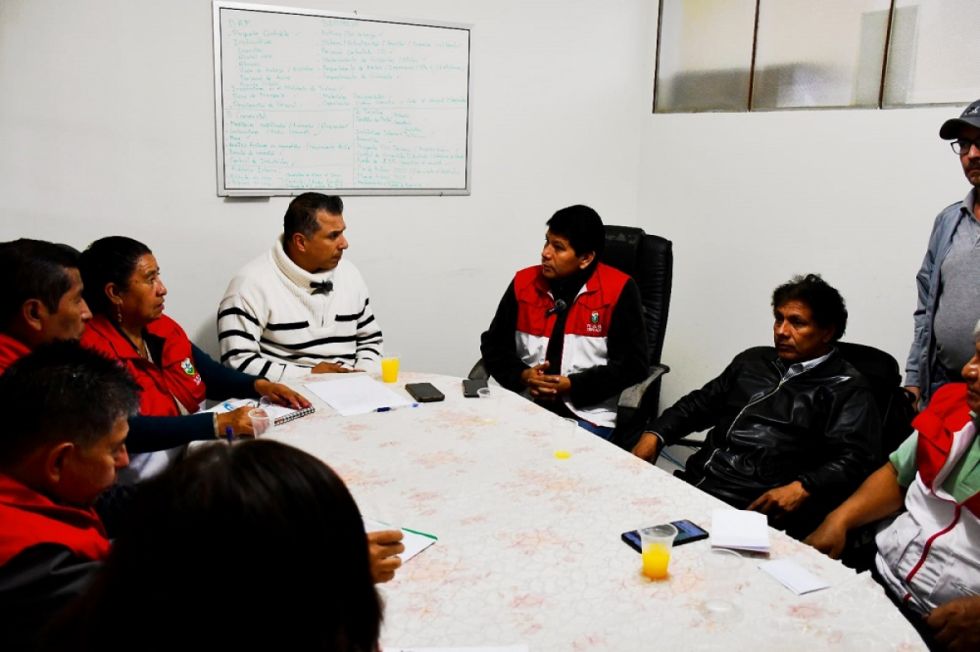 Emtagas y Fejuve agilizarán acceso al gas en 120 barrios
