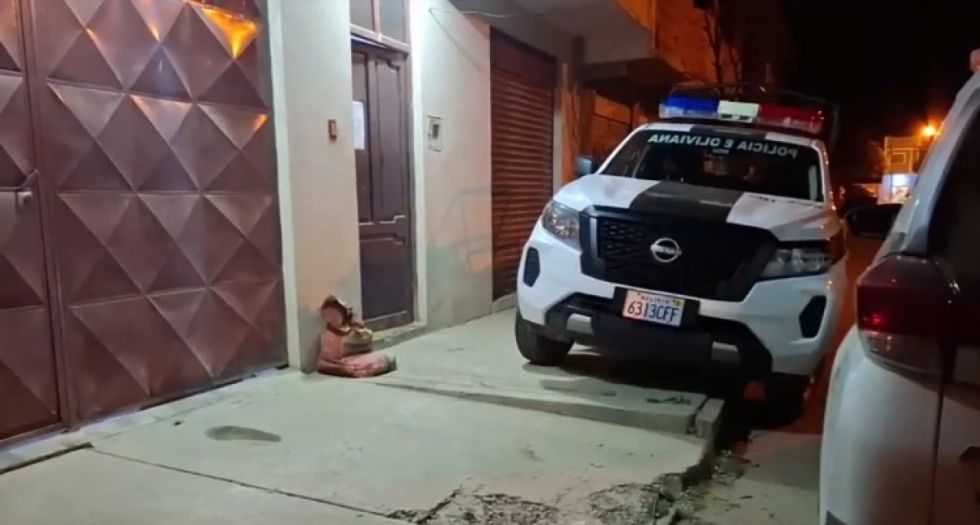 La Policía aprehende a 3 proxenetas de once mujeres 