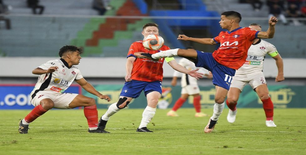 La “U” de Vinto se impone a Wilstermann por 2-0