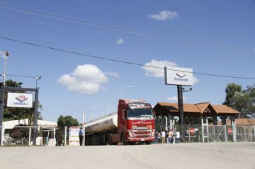 YPFB minimiza paro de cisterneros