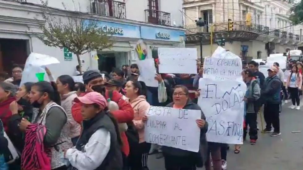 Tarija protagoniza masiva marcha contra el alza de precios y la crisis económica