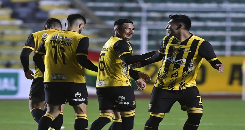 The Strongest cumple con vencer  a ABB en el final del partido 