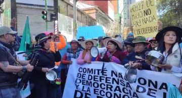 ‘Evistas’ y Pan-Bol intentaron inscribir la candidatura de Morales, pero en el TSE no recibieron la solicitud