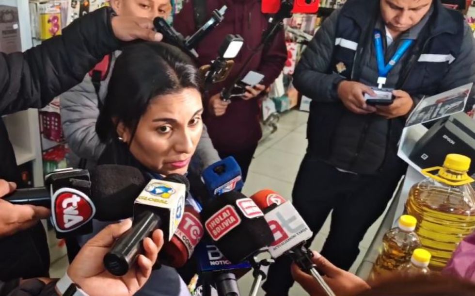 Detectan sobreprecio en venta de aceite durante control en supermercado de Tarija