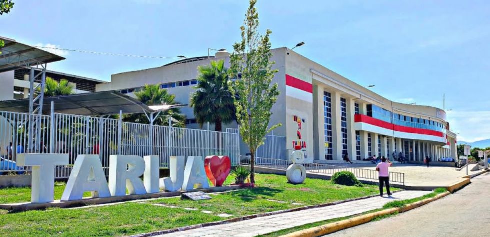 Terminal de Tarija suspende salidas a Cochabamba por bloqueos en carretera