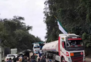 Continúan los bloqueos en Bermejo por salud
