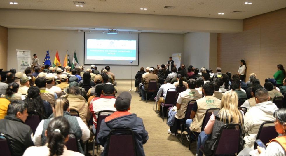 Gobierno presenta plan para prevenir incendios forestales          