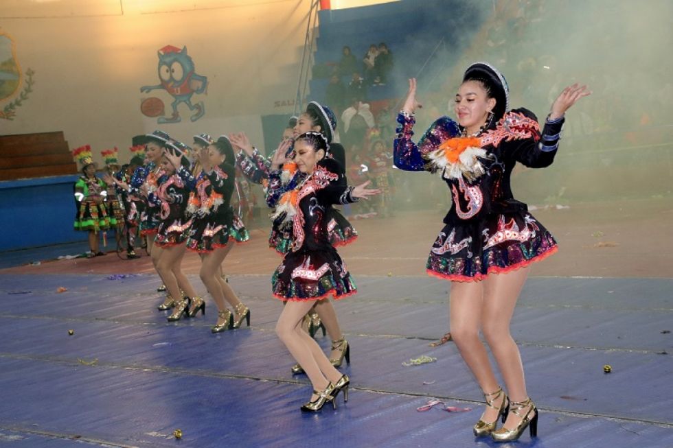 Festival de Danzas de la Unidad Educativa María Laura Justiniano 2