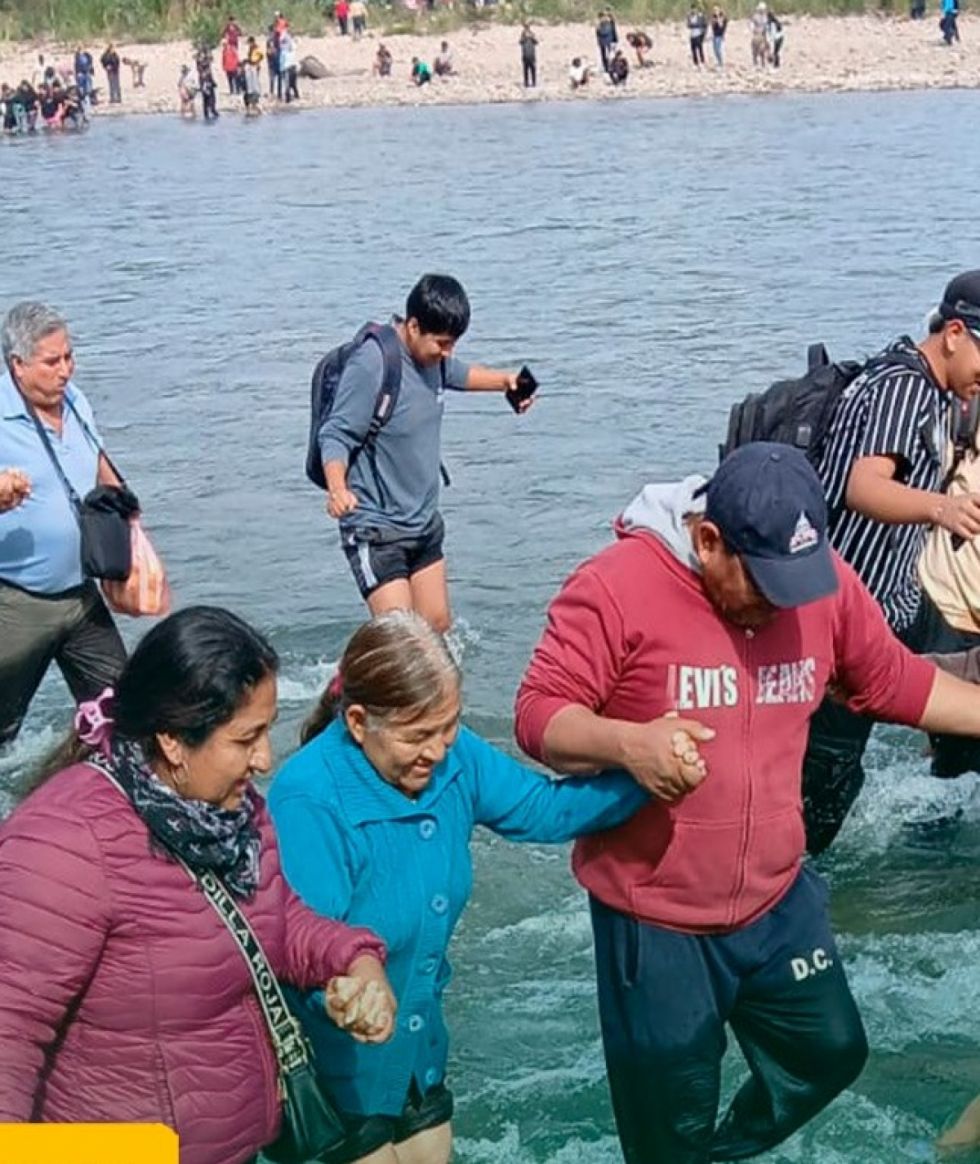 Irregular paso de las chalanas a Argentina preocupa en Bermejo 