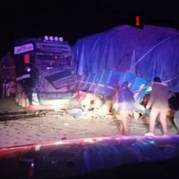 Reportan dos heridos en colisión entre camión y cisterna en la ruta al Chaco