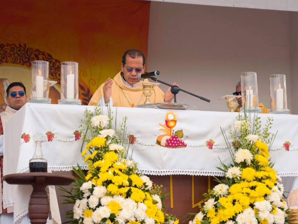 Monseñor Saldías cuestiona el sufrimiento por causas políticas