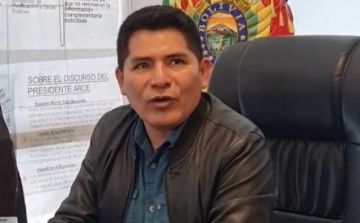 Senador ‘androniquista’ señala que ‘seguramente’ Rodríguez pedirá licencia para dedicarse a la campaña