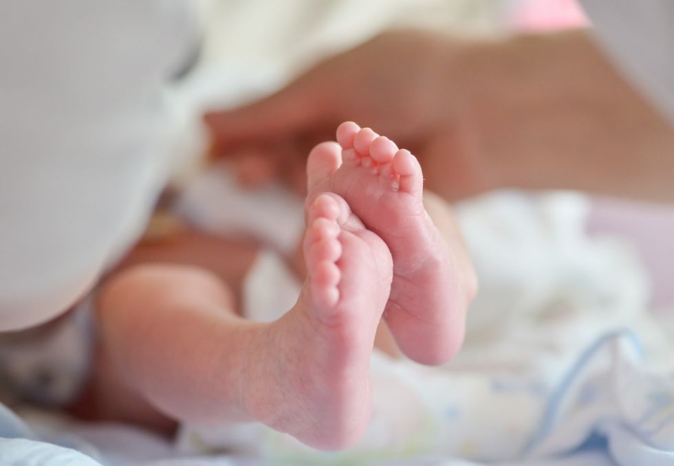 Niña de 13 años dio a luz a un bebé producto de una relación con un varón de 24 años