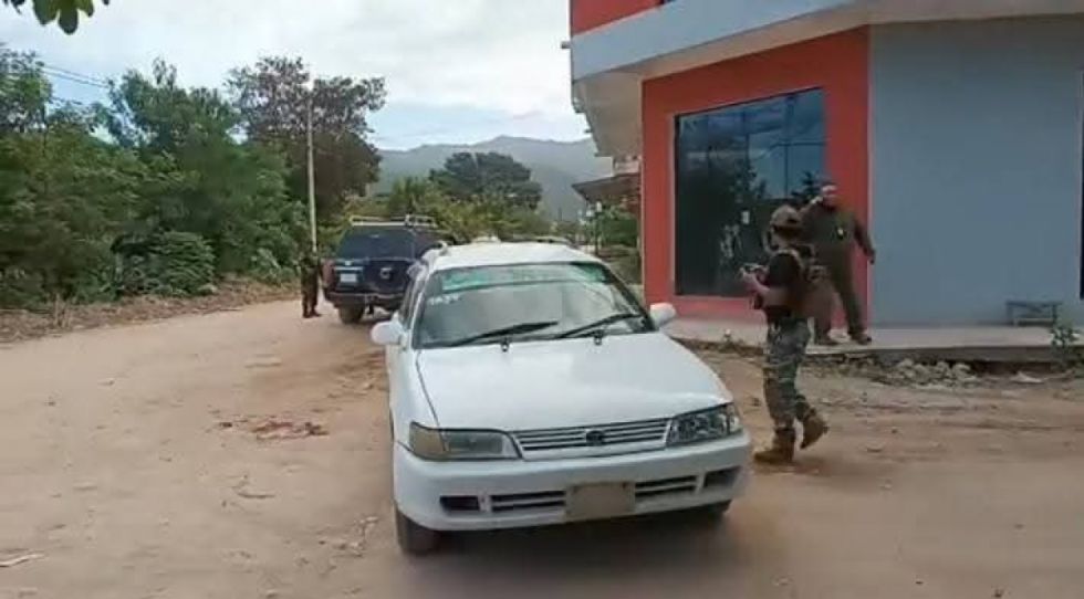 Yacuiba: Policías y narcos se enfrentaron a balazos