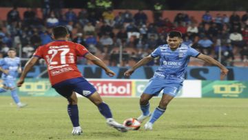 Blooming anuncia acciones legales contra árbitros y futbolista agresor por la grave lesión de Garzón 