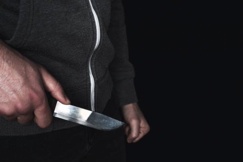 Niños vieron a su padre apuñalar a su mamá