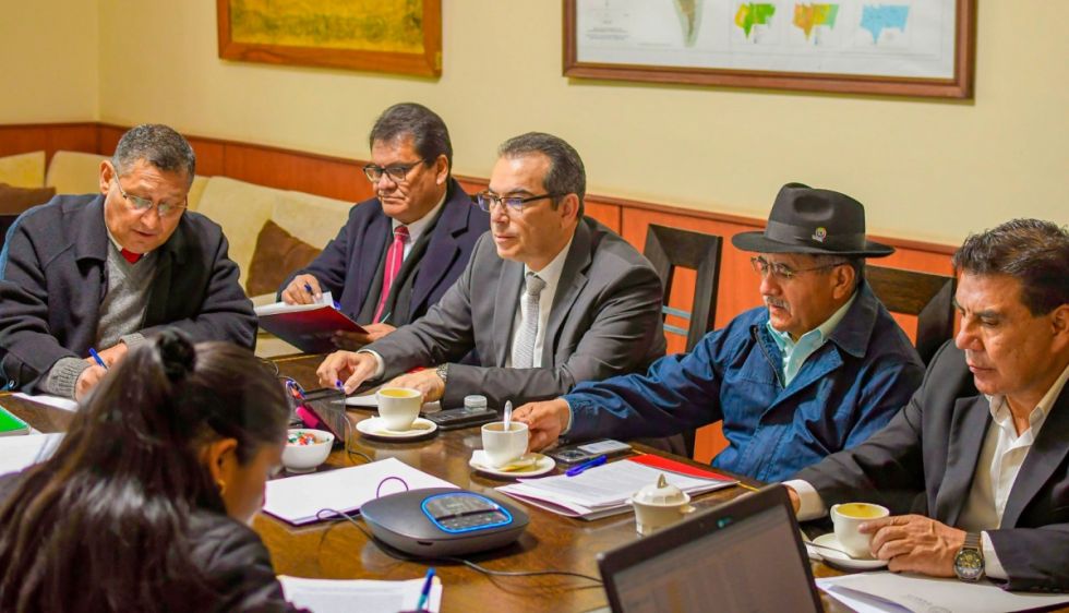 Gobernadores exigen a candidatos comprometerse con el Pacto Fiscal