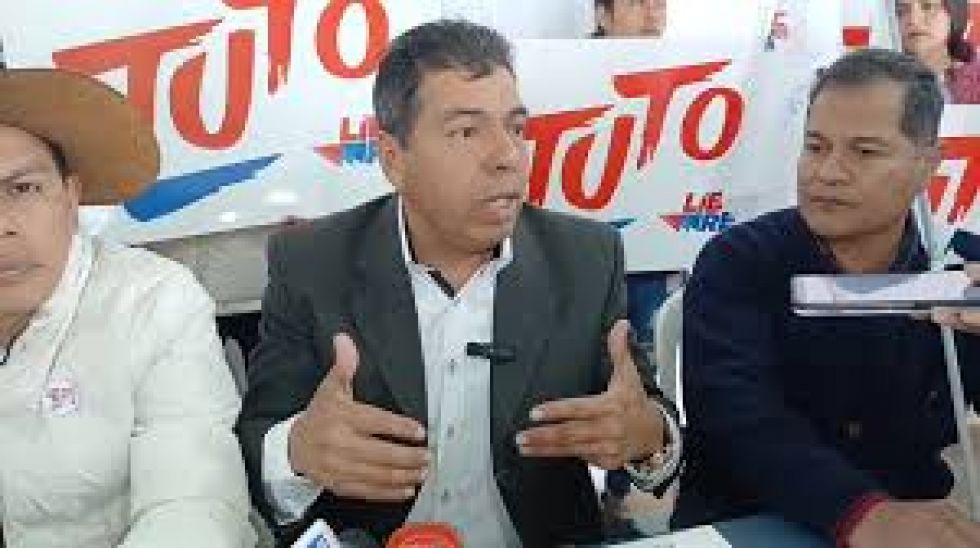 Tuto "ficha" a Wilman Cardozo y sigue vacante el puesto de Campero
