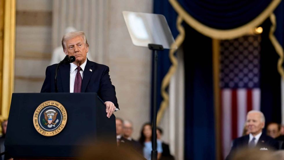 Trump amenaza con "aranceles del 100%" a Rusia si no alcanza acuerdo sobre Ucrania en 50 días