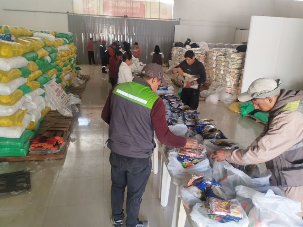 Montes: Inestabilidad de los precios retrasó la entrega de la canasta alimentaria 