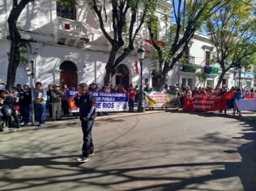 La Gobernación descarta pago del bono vacunación, no tiene dinero