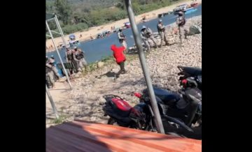 Militares huyen de ataque tras intento de comisar mercadería