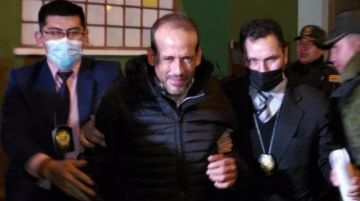 'Decretazo': Camacho será trasladado a Santa Cruz