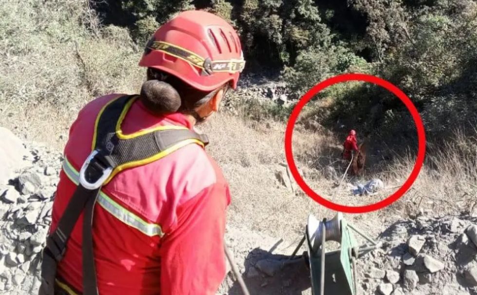 Embarrancamiento en Sud Yungas dejó tres muertos y tres heridos 