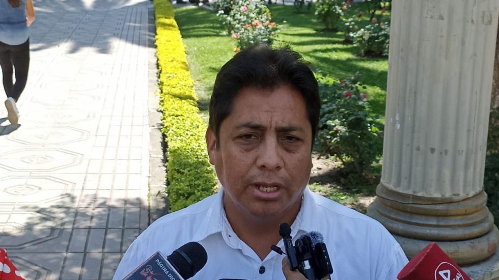 Cívicos convocan a “plantón por la democracia”