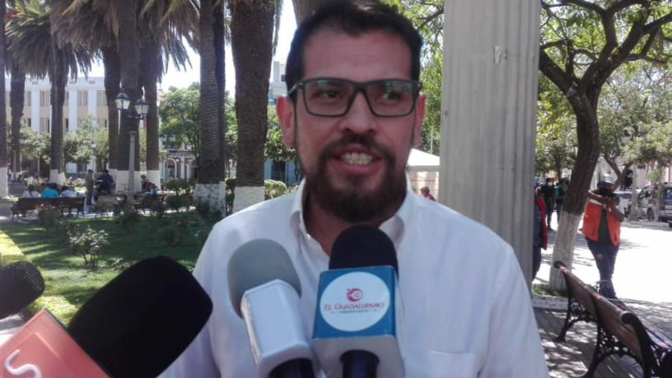 La Gobernación exige al Gobierno asumir su rol en materia de salud