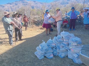 La canasta alimentaria se entrega a 2.120 beneficiarios en Uriondo 