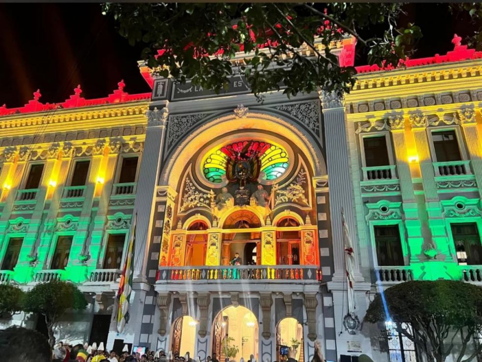 Arce abre el mes del Bicentenario y desafía a lograr la segunda independencia de Bolivia