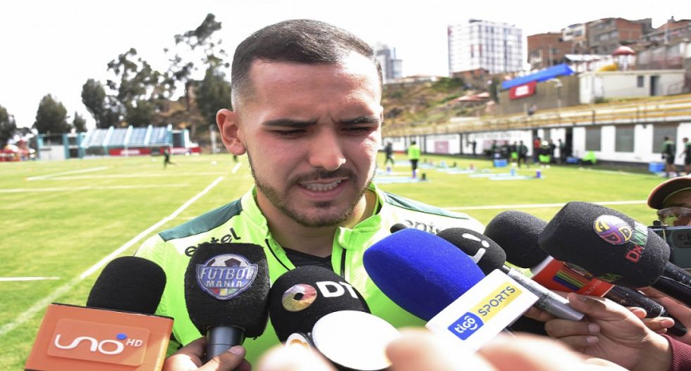 Haquín rechaza ofertas de clubes nacionales para priorizar su continuidad en el extranjero 