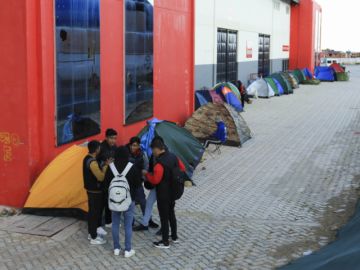 Crecen las filas en Villa Ingenio en busca de entradas para ver a Bolivia ante Brasil 