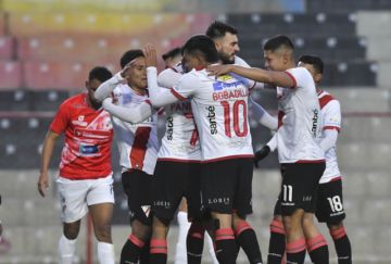 Always Ready gana por la mínima  diferencia por falta de puntería 