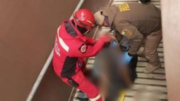 Un chofer perdió la vida tras caer en la Terminal de Buses de Oruro