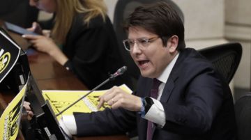 Muere Miguel Uribe, aspirante presidencial colombiano, dos meses después de ser baleado