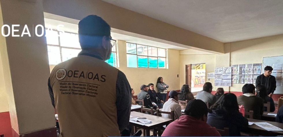 Misión de la OEA comienza su trabajo en Bolivia