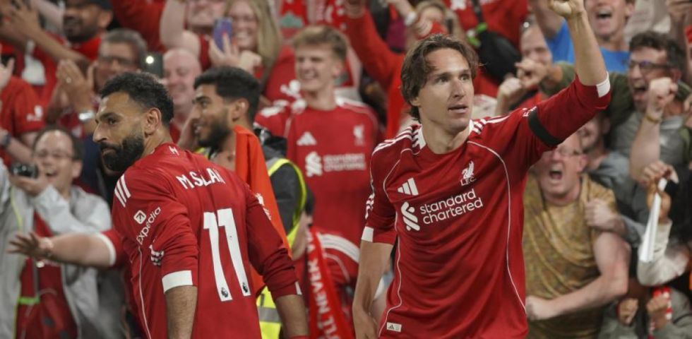 El Liverpool inicia la Premier  ganando en el final del partido