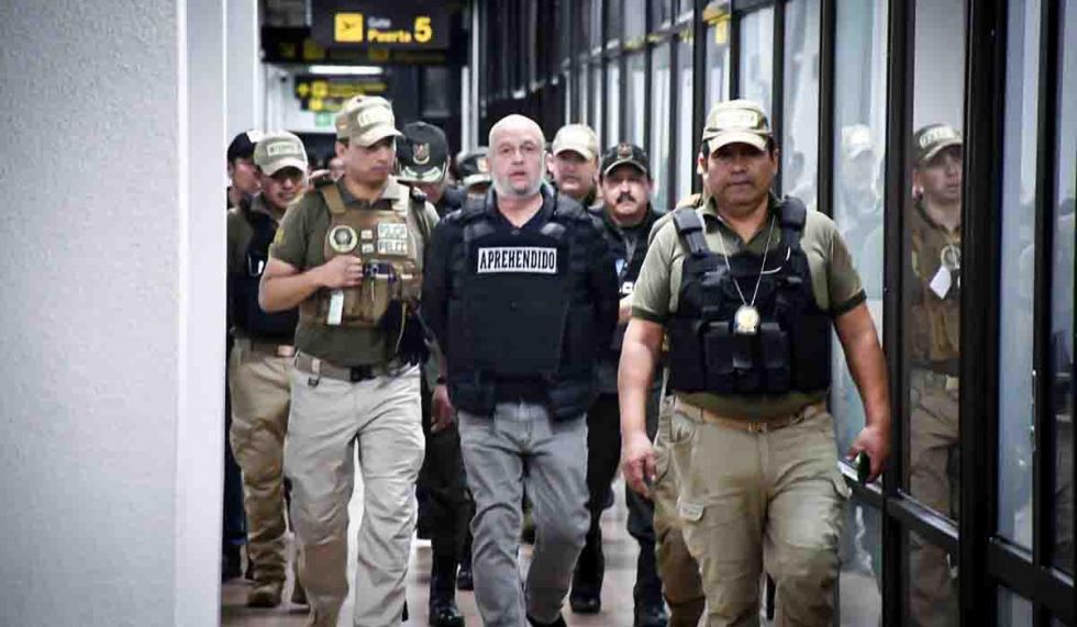 La Procuraduría solicita que Arturo Murillo sea encarcelado en Chonchocoro tras su llegada al país