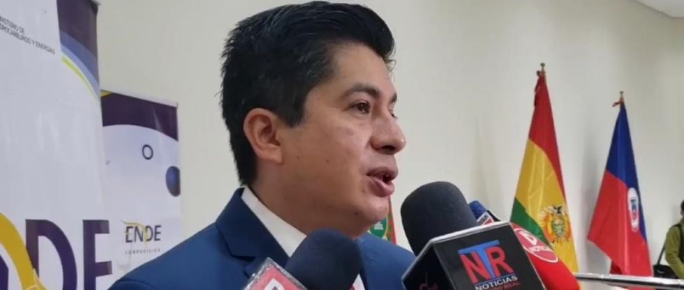 ENDE y la UAJMS firman convenio para potenciar proyectos energéticos en Tarija