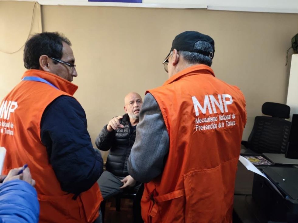 Defensoría verifica condiciones de Murillo en celdas policiales de La Paz