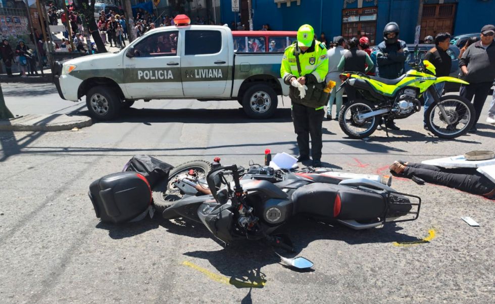 Fallece un motociclista delivery atropellado en La Paz