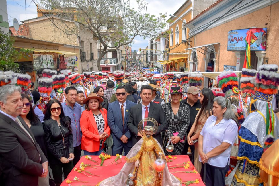 Momento con las autoridades