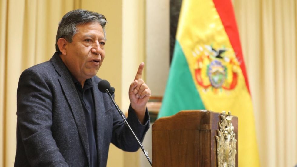 Bolivia prohíbe matrimonios y uniones libres antes de los 18 años